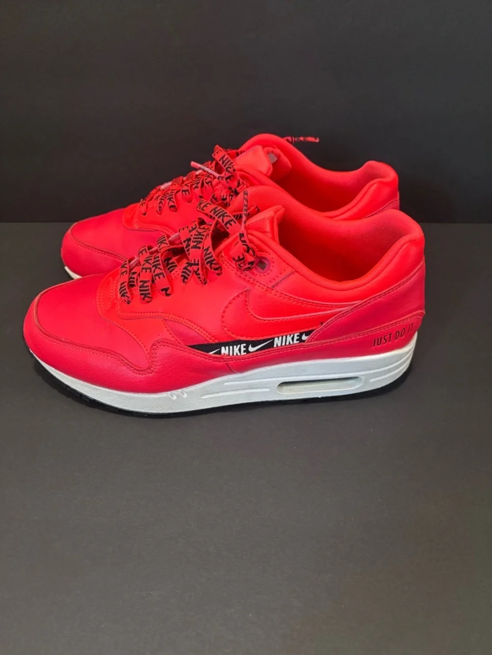 Nike Women’s Air Max 1 SE 8.5 W / 7 M - Bright Crimson - Picture 8 of 14